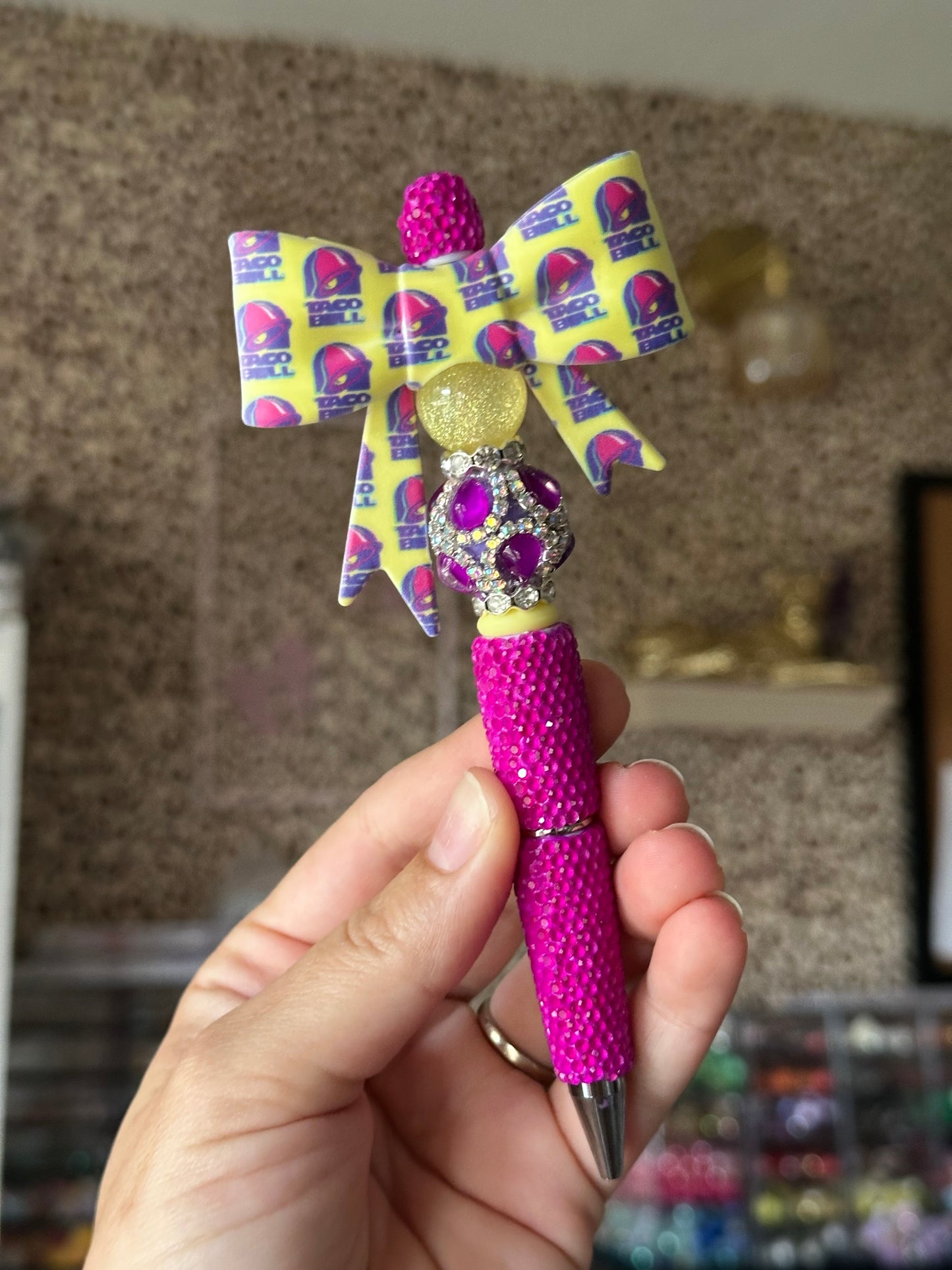 Taco Bell Bow Boujie Pen
