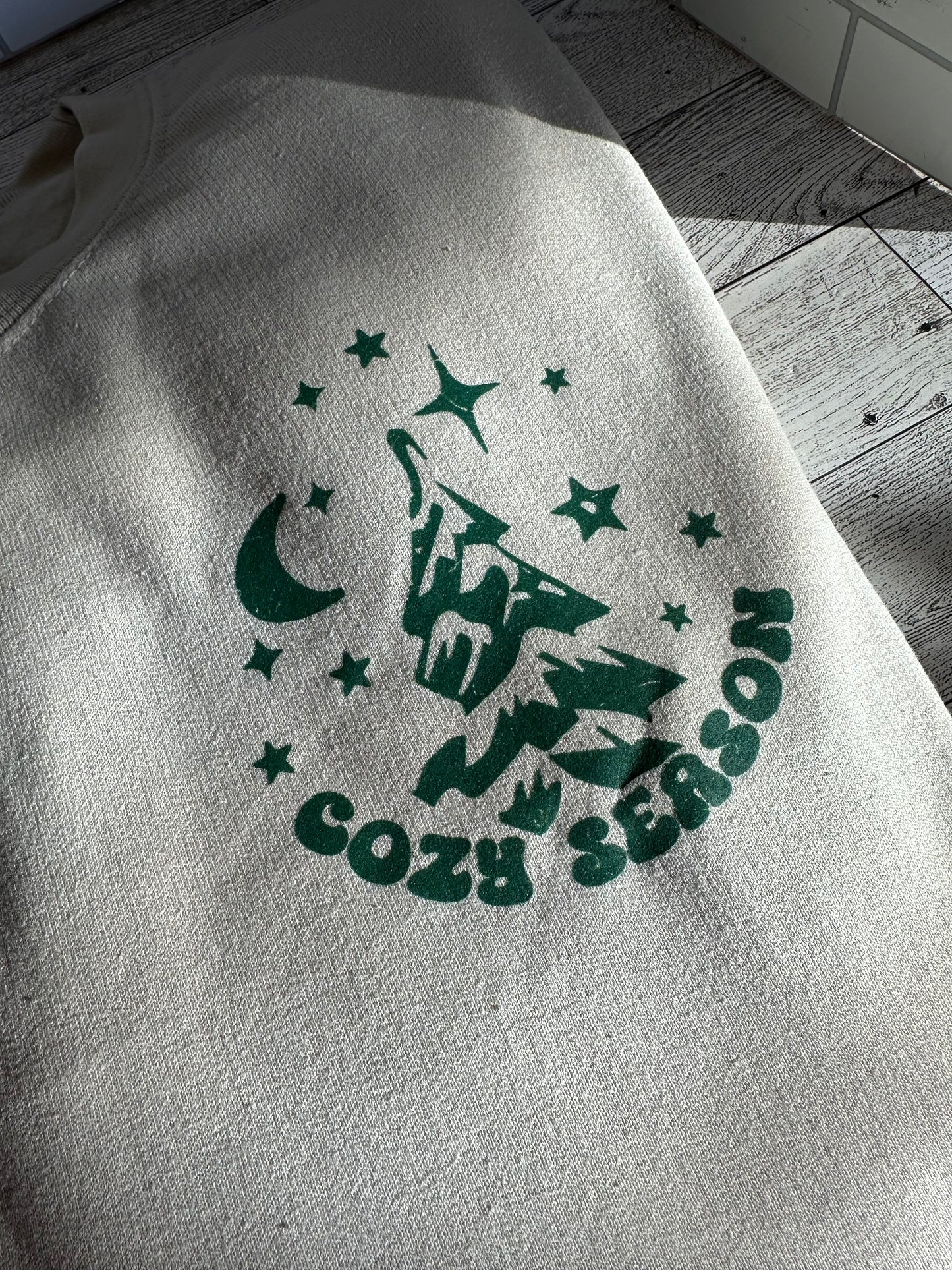 Tis the season (Front & back Design)- Gildan crewneck Sweatshirt
