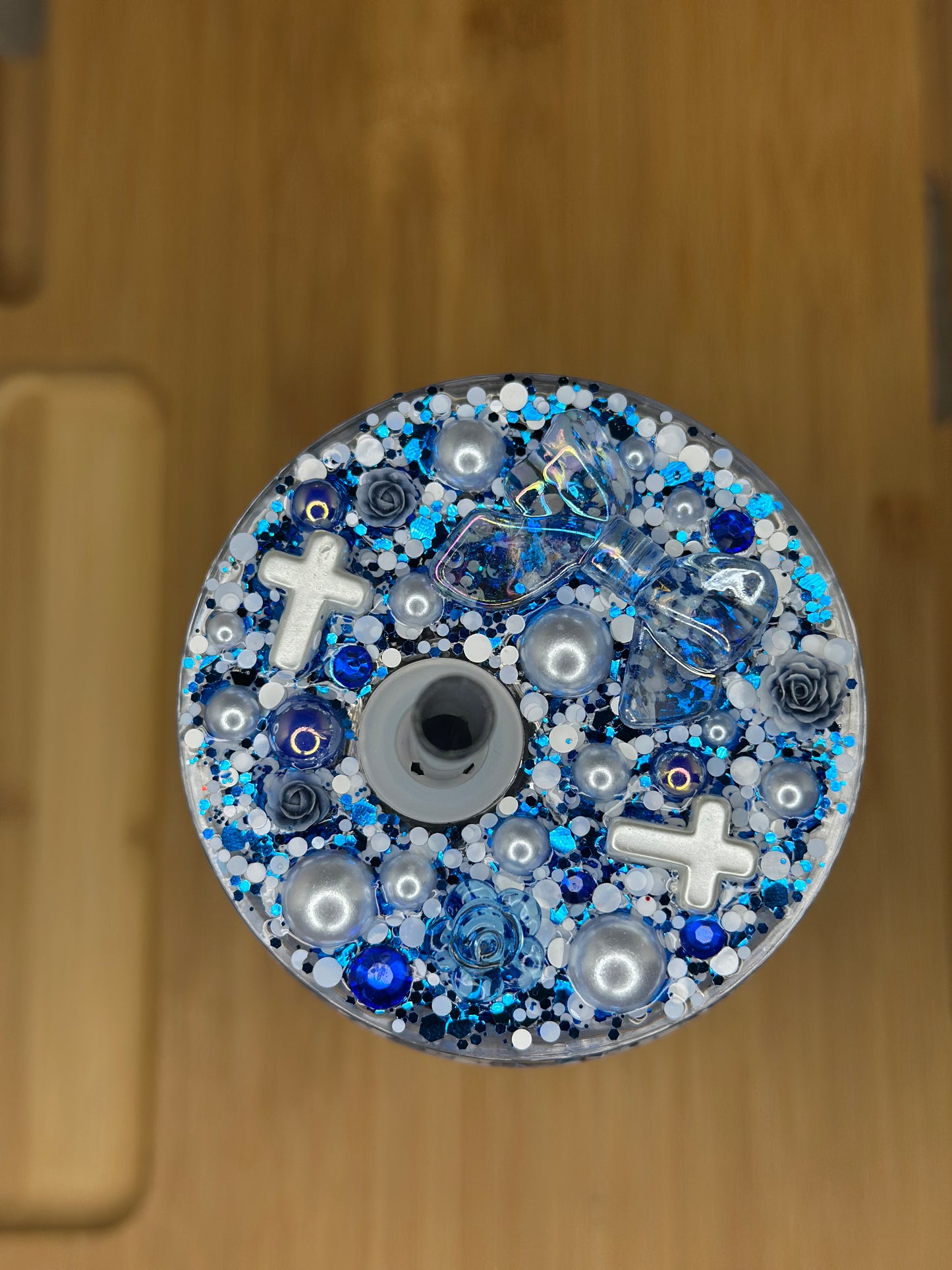 20oz Acrylic Snowglobe cup Love Like Jesus.