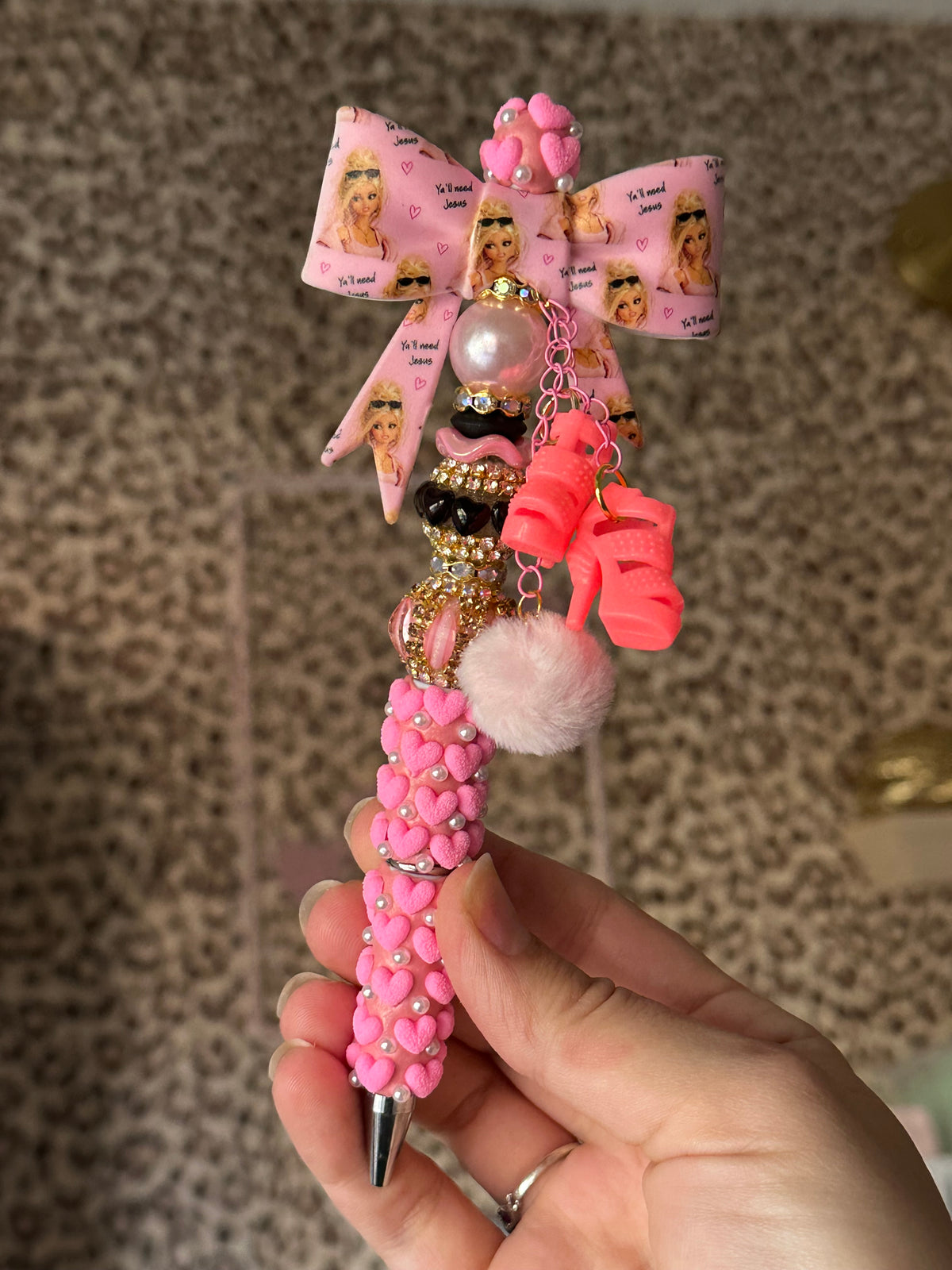 Barbie Faces with pink heels Medium Bow Boujie Pen