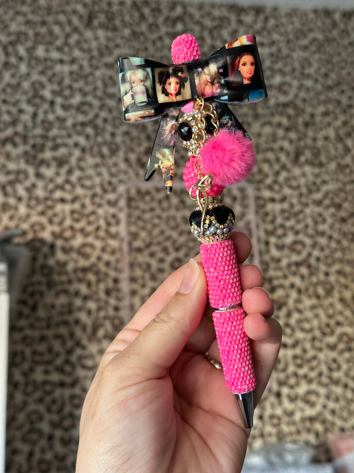 Barbie Faces Medium Bow Boujie Pen