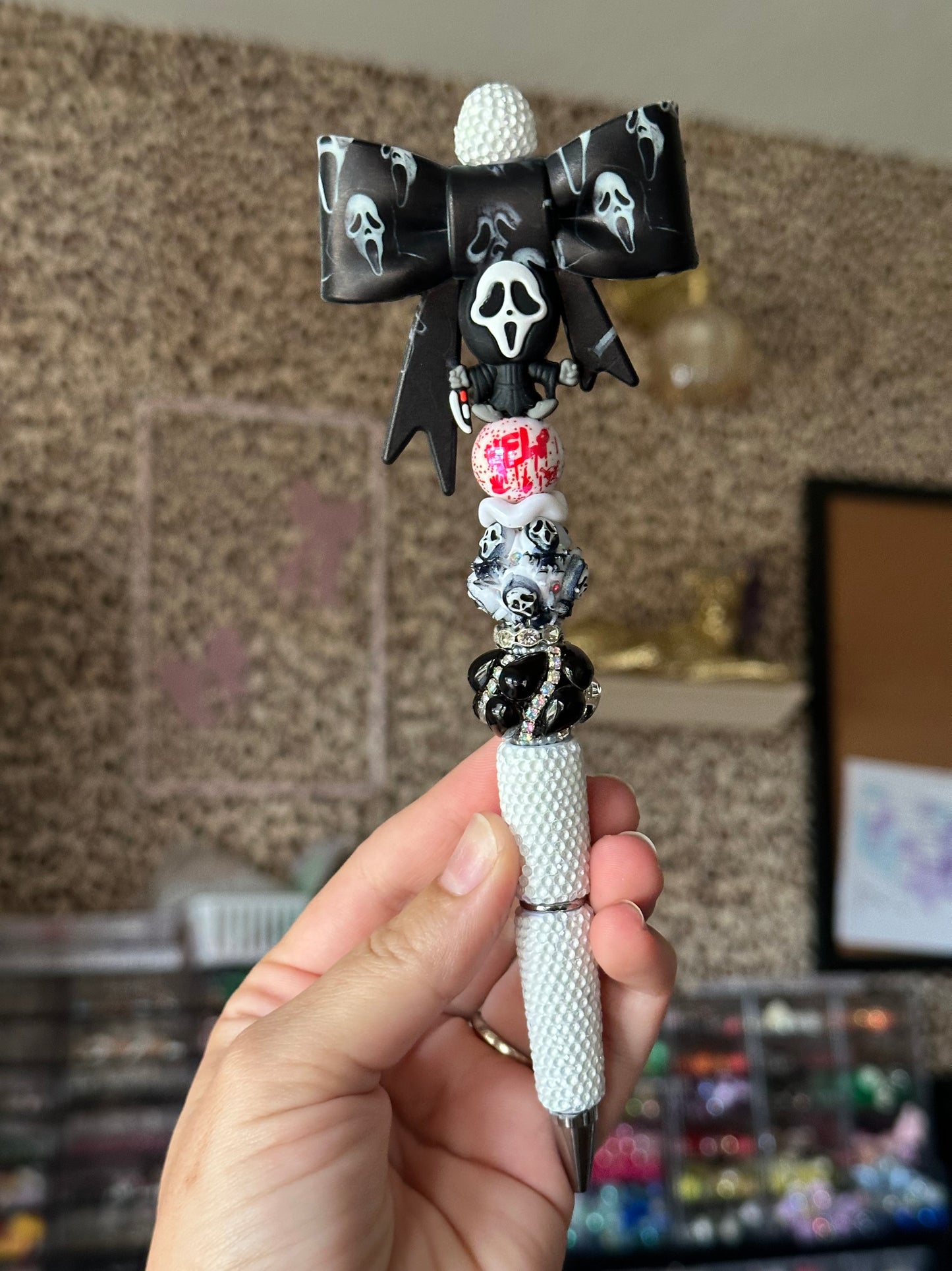 Ghost Face Long Bow Boujie Pen